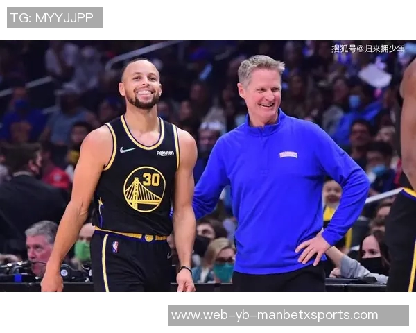 科尔透露库里每日坚持一小时拉伸与力量训练保持最佳状态 科尔透露库里每日坚持一小时拉伸与力量训练保持最佳状态