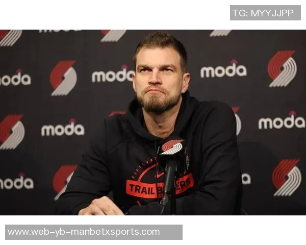 斯普利特称赞克林根防守出色罗威与其配合默契令人印象深刻