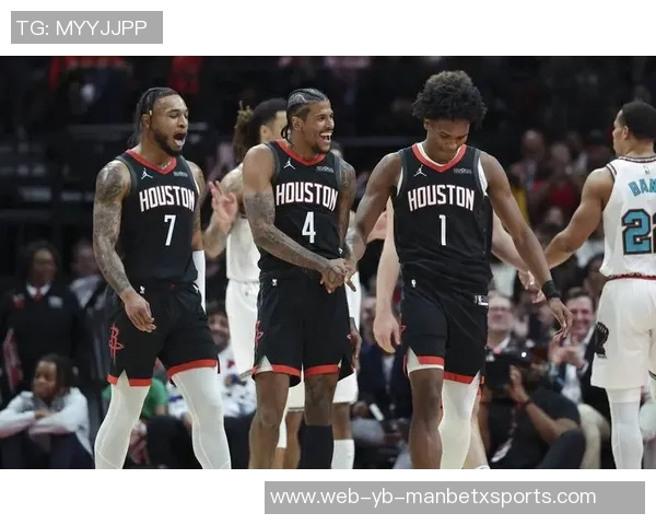 太阳队双星陨落格林与布克同日受伤球队前景堪忧